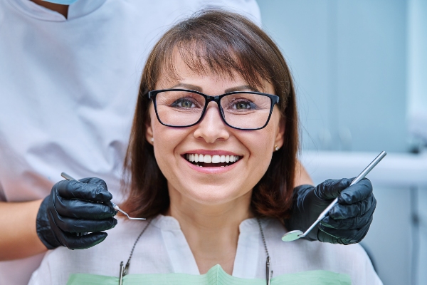 When To Consult An Implant Dentist